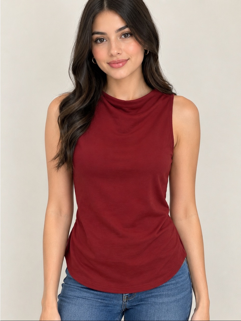 Sleeveless Crewneck Tank Top in Burgundy